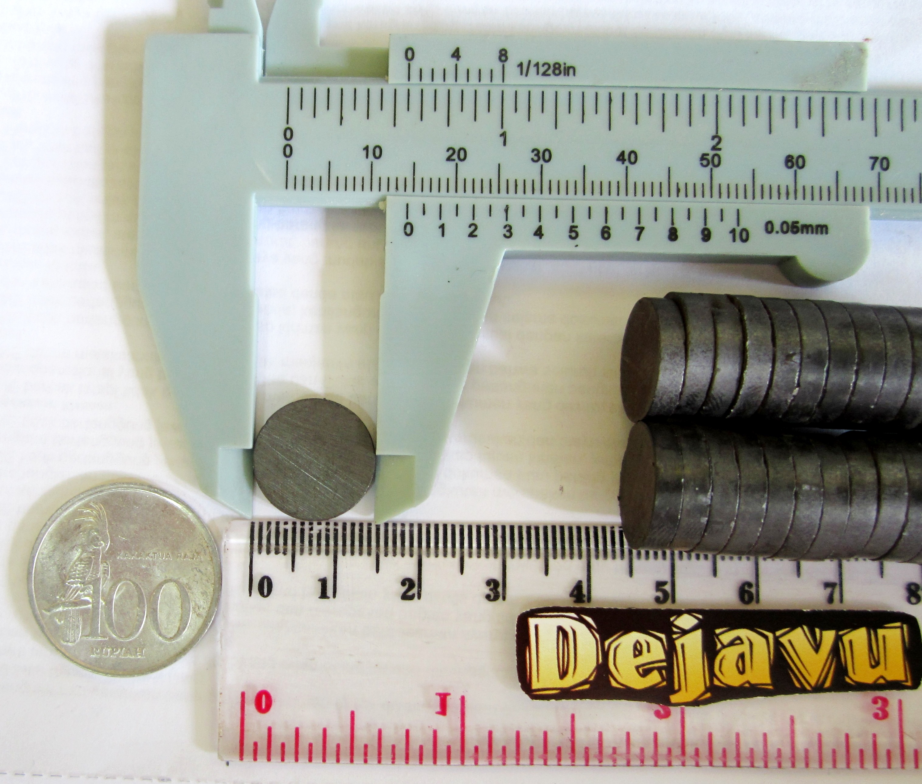 Magnet Ferrite Coin Hitam d15x3mm
